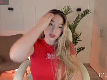 Gaby Soleer • bigass • 21y • chatur • public