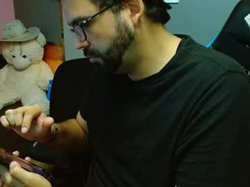 Live cam boy Geeklatin88, 29 yrs – Hot Male Cams