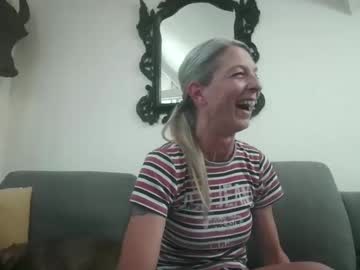 Germansweety1 • lovense • 99y • turn around  :-) • public