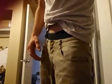 Ghuntz22 • cumshot • 35y • United States • public