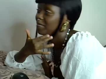 Gigixoxo  • ebony • 22y • In your heart • private