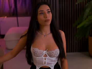 Ginavalentinna • teen • 24y • Latinas Universe • public