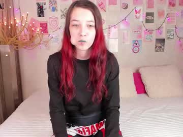 Goddessslily • shy • 19y • Chaturbate • public