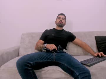 Live cam boy Gohan_boy, 26 yrs – Hot Male Cams