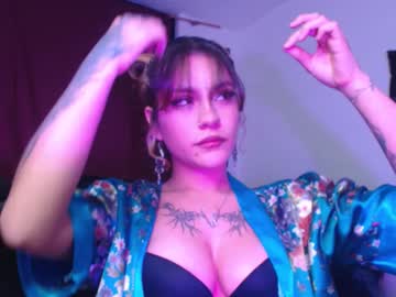 Good_girl08 • bigass24y • In your orgasms • public