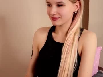 Gorilla Boom • skinny • 18y • I'm afraid to say this here • public