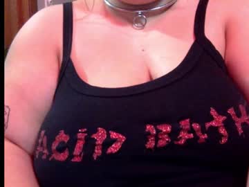 Gothicc_goddess • bbw26y • Midwest, United States • public