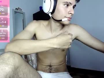Live cam boy Guts1_, 21 yrs – Hot Male Cams