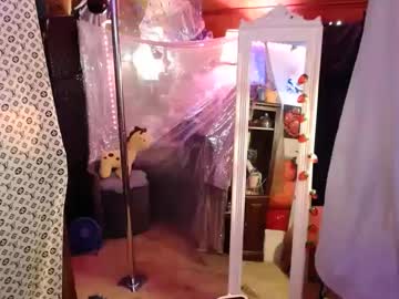 halovalentine - Free Live Cam Model Online