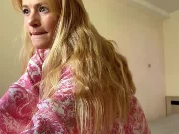 Live Milf Hannah_levis_, 30 yrs – Hot Milf Cams
