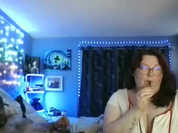 Healingangelcat • squirtshow • 38y • Boston • public