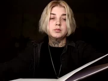 Heatmist01 • skinny • 19y • Ukraine • public