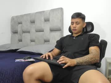 hector_18_ - Free Live Cam Model Online