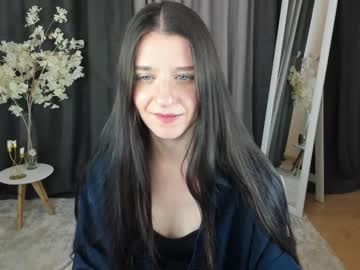 Helentasty  • feet • 0y • Love • public