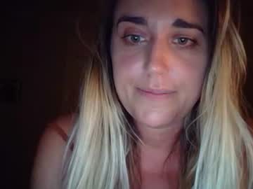 Heyitscami • blonde • 36y • USA • public