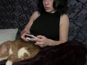 Hoarderofpotential • pale • 0y • usa • public