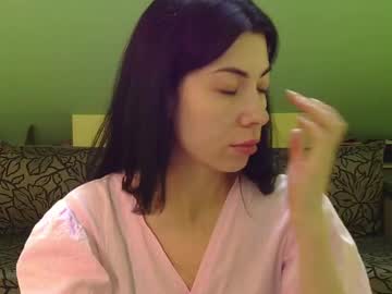 Holyynun  • asian • 28y • South Holland, The Netherlands • public