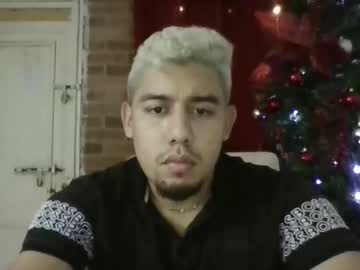 Live cam boy Hot2512 – Hot Male Cams