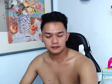 Live cam boy Hotastonishingethan, 31 yrs – Hot Male Cams