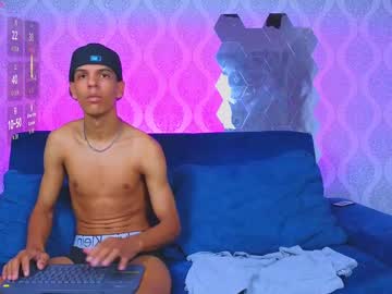 Hotcouple 222 • colombian • 19y • Colombia • public