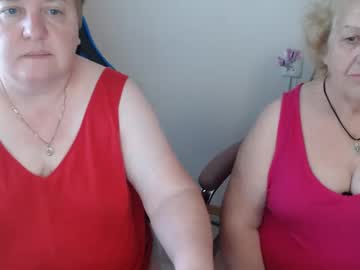 Hotfiremommy • couple • 45y • Ukraine • public