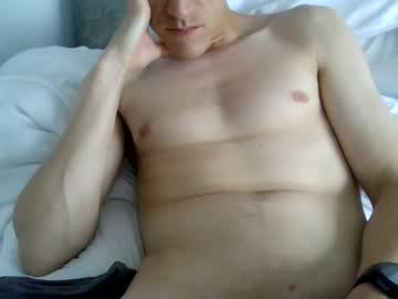 Hungandhorny100 • abs • 0y • England, United Kingdom • public