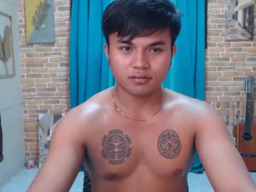 Live cam boy Hunkyzeus – Hot Male Cams