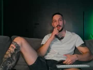 Live cam boy Huntingod, 26 yrs – Hot Male Cams