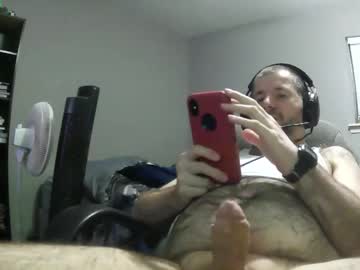 Icemeetsfire6969 • hairy • 42y • somewhere in the south • public