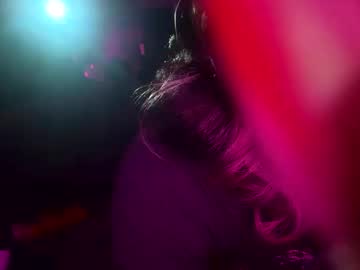 Illoqu3nt • ebony • 40y • In your panties • public