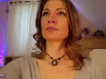 Ilucyme • squirt • 69y • germany • public