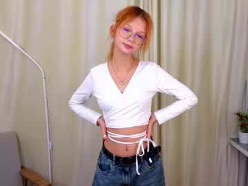 Ingeluyando • bigboobs • 18y • Poland • public