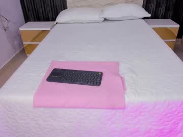 isa_little4u - Free Live Cam Model Online