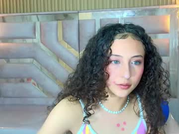 Isa R • latina • 23y • Colombia • hidden