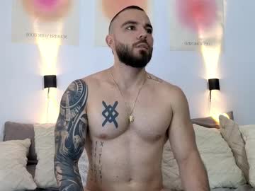 isaac_carter - Free Live Cam Model Online