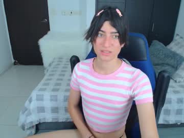 Live cam boy Isabellaqueens, 21 yrs – Hot Male Cams