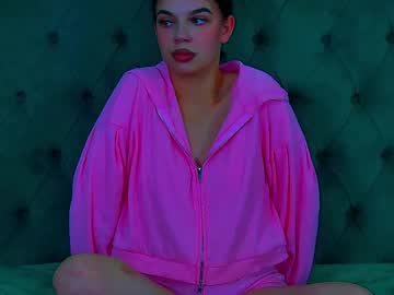 Isabellevale • 18 • 21y • Ukraine Kyiv • public