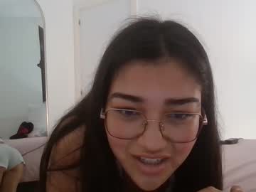 isasuarezzzz - Free Live Cam Model Online