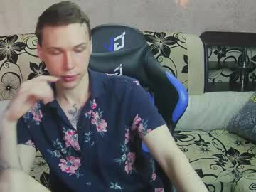 ito_lane1 - Live Cam Model Online on Ted's Cam Directory
