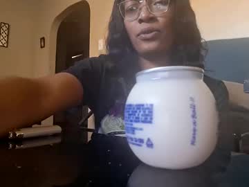 Itty Bitty93 • glasses • 0y • Kentucky, United States • public