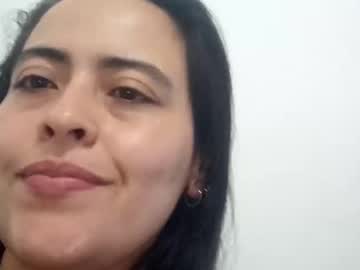 Ivannapearl • dildo • 0y • Colombia • public