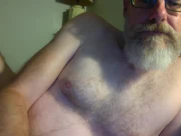Jackbnibbled24 • beard • 55y • British Columbia, Canada • public