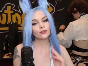 Jadebunnie • fuckmachine • 0y • Rivendell (USA) • public