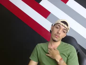 Live cam boy Jake_laraxxx – Hot Male Cams