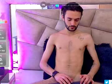 Jakemagnus  • cum • 25y • Colombia • public