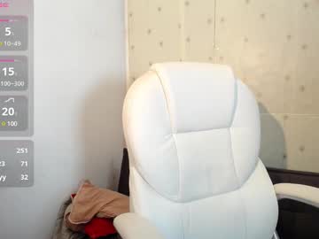 Jane Dopler  • topless • 26y • tip 88 and i will tell you • public