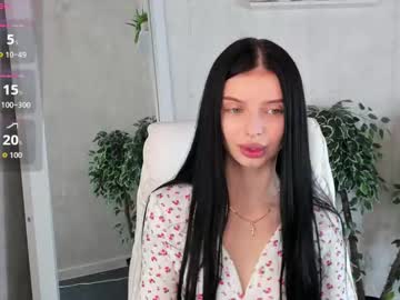 Jane Johnston • brunette • 18y • Germany • public