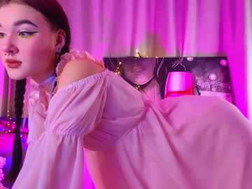 Janet Fish live cam profile photo