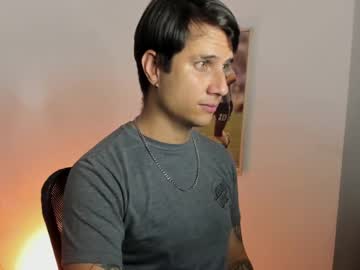 Live cam boy Jayalvarrez_, 27 yrs – Hot Male Cams