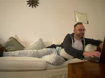 Live cam boy Jaygydo2, 42 yrs – Hot Male Cams